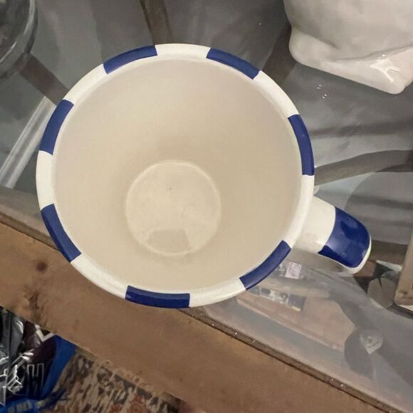 Duke Blue Devils painted collegiate Blue and White collegiate Ceramic Mug. - Picture 3 of 4